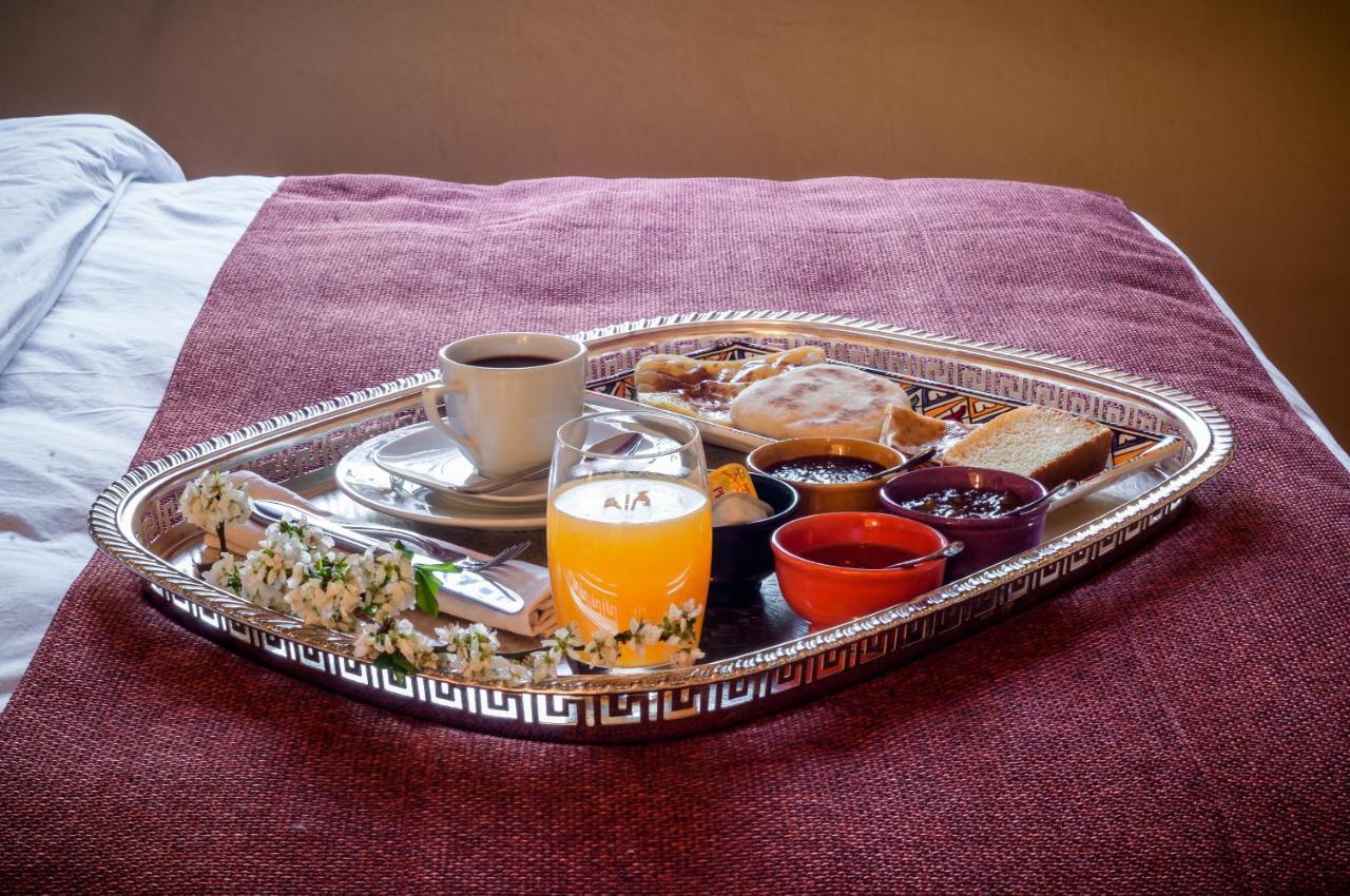 Riad Sougtani Tazrou Екстериор снимка