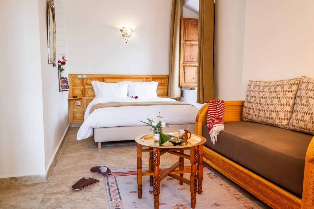 Riad Sougtani Tazrou Екстериор снимка