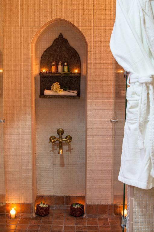Riad Sougtani Tazrou Екстериор снимка
